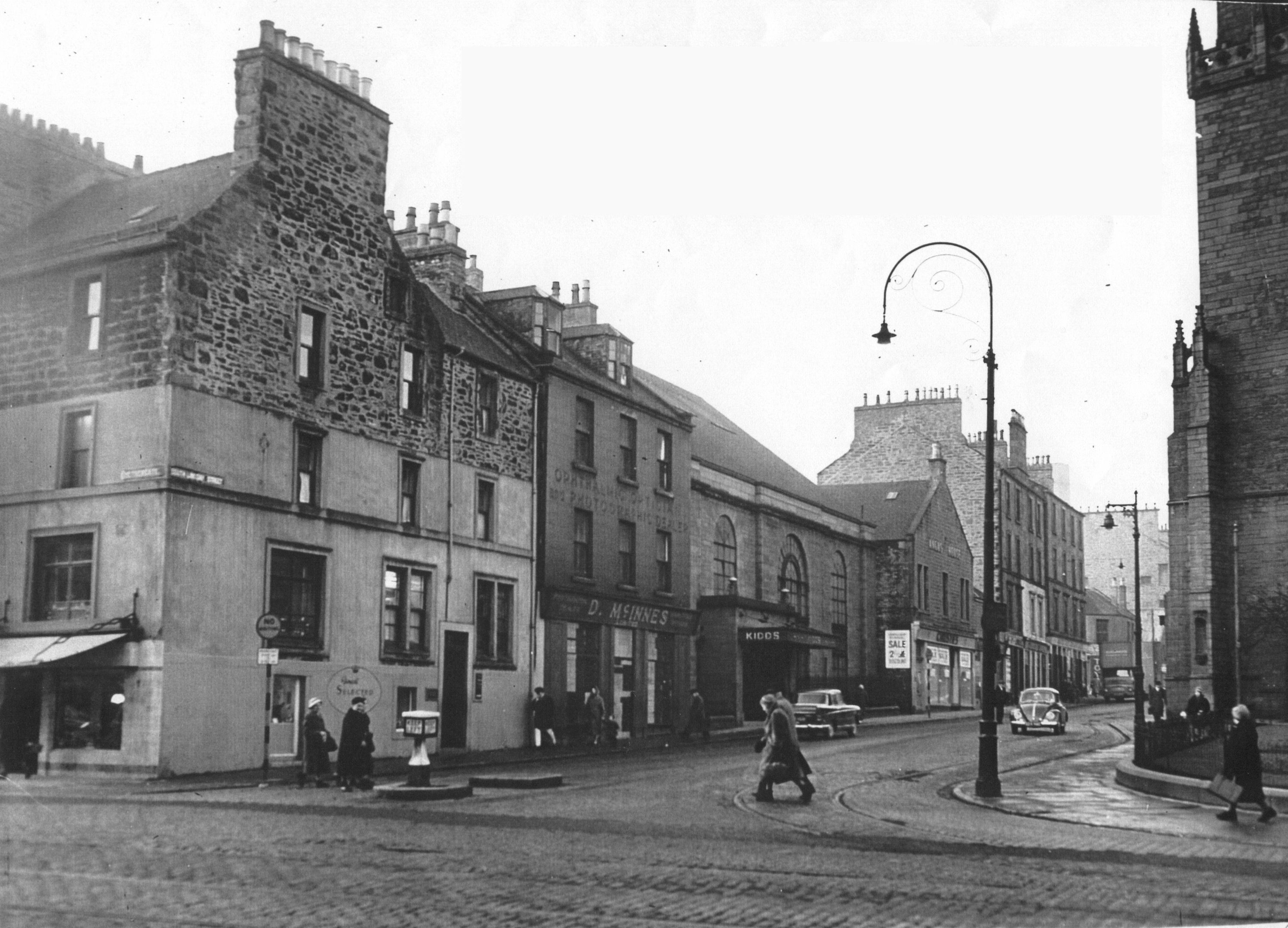Lindsay Street